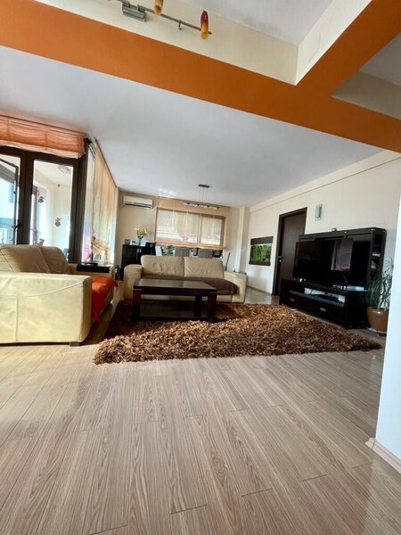 Titan  duplex complet mobilat si utilat